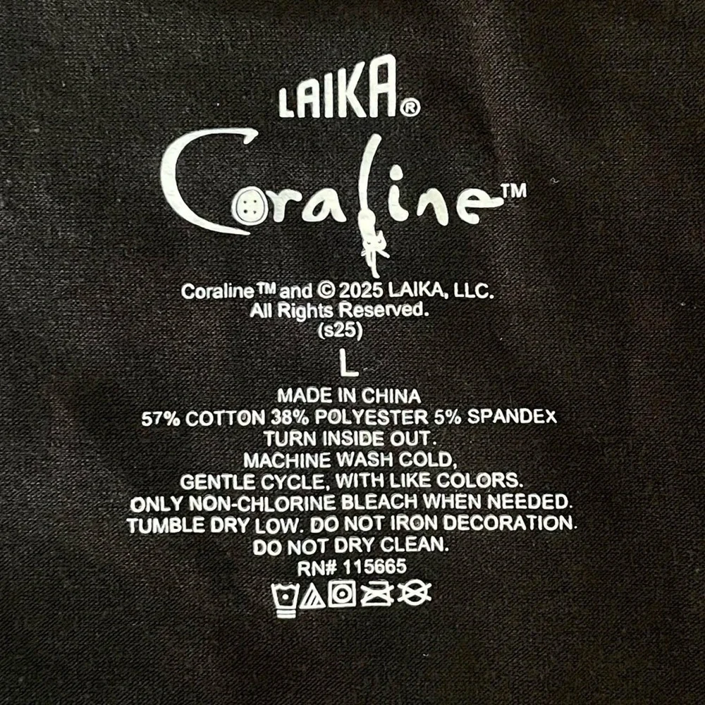 Official Coraline™ Graphic Tee – Kids Large – LAIKA Studios